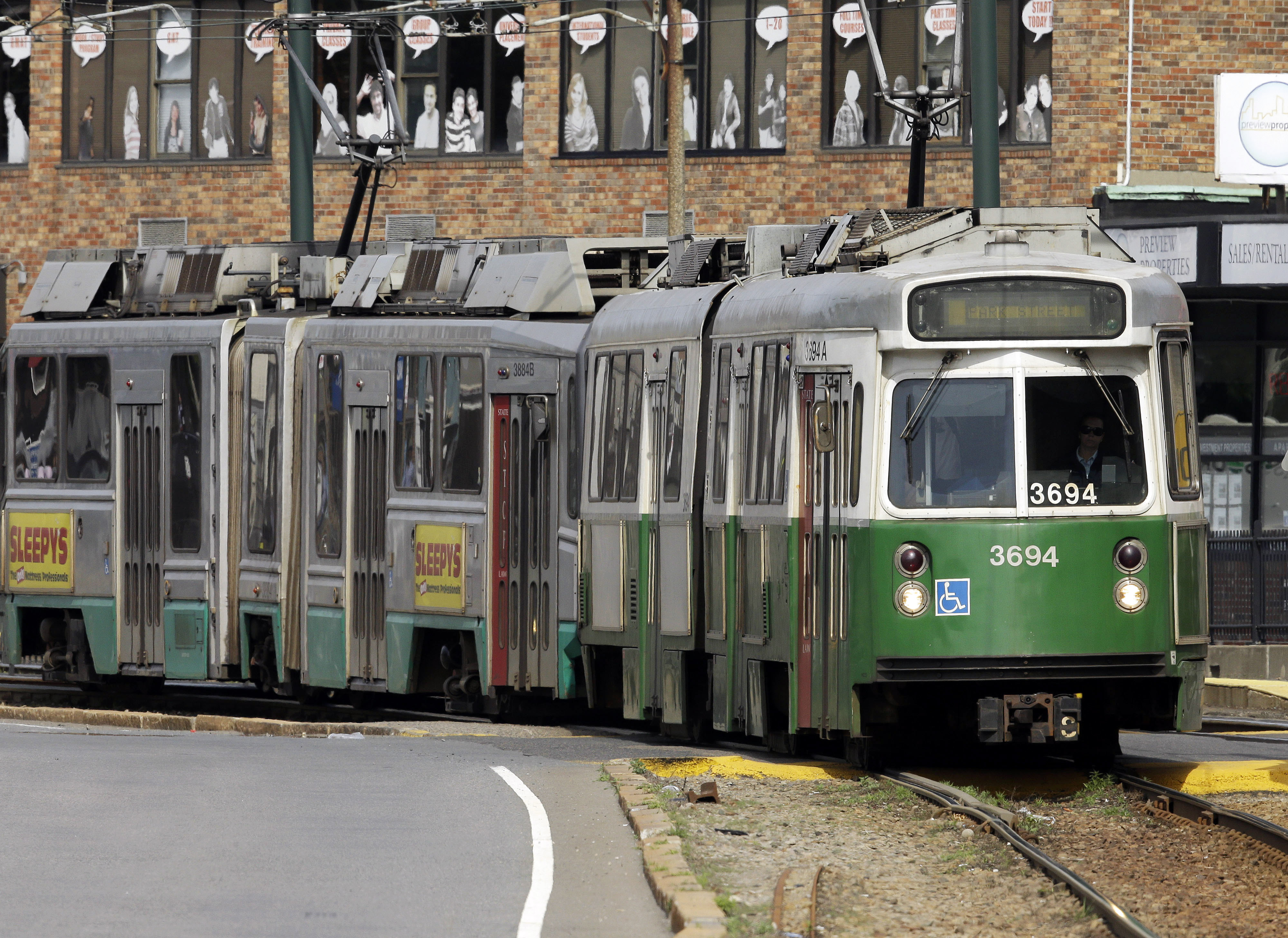 Rider Numbers Still Down, But Crowds Popping Up On MBTA - Vimarsana News