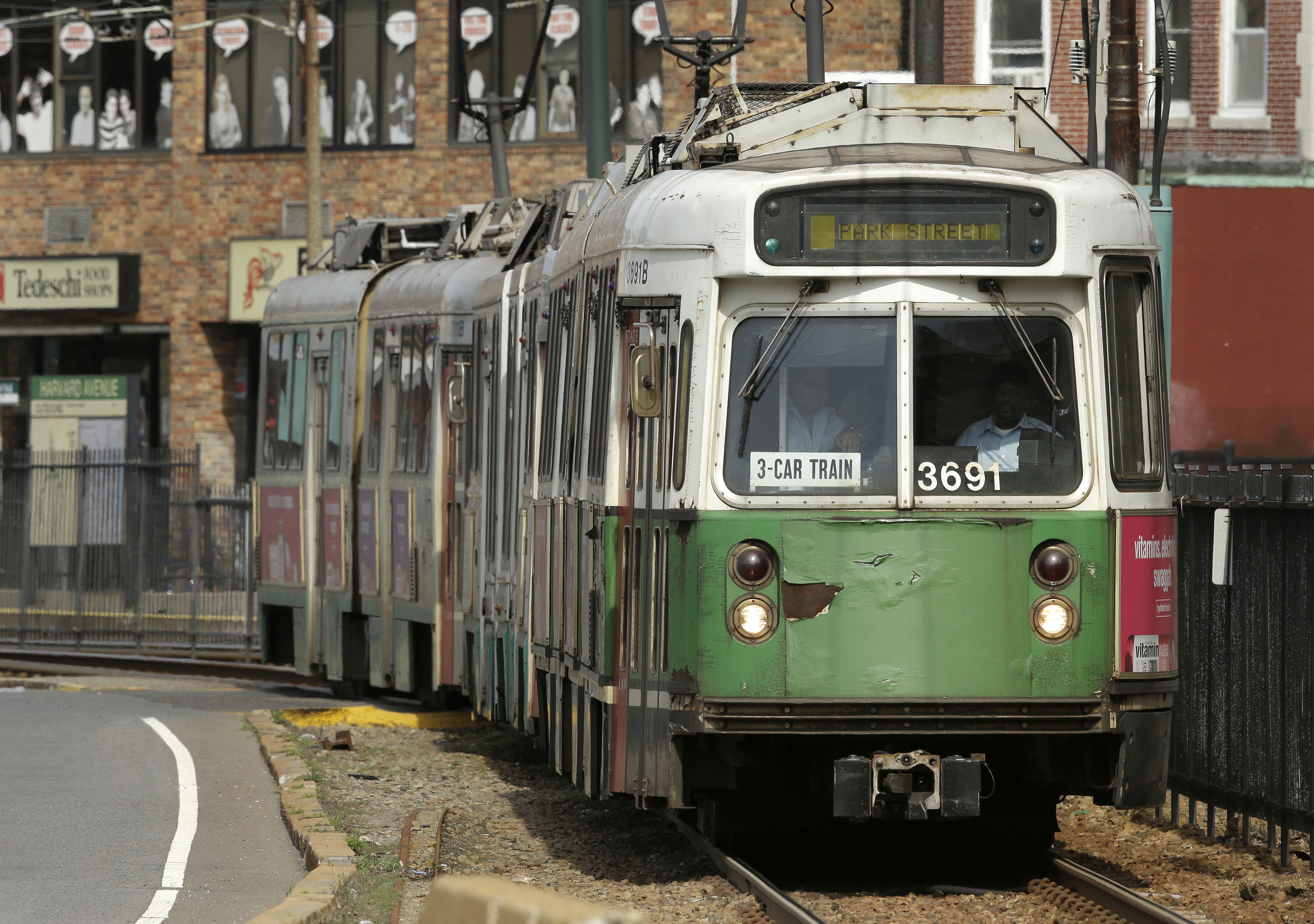 Spill the T: Why does the Green Line screech like that? - Vimarsana News