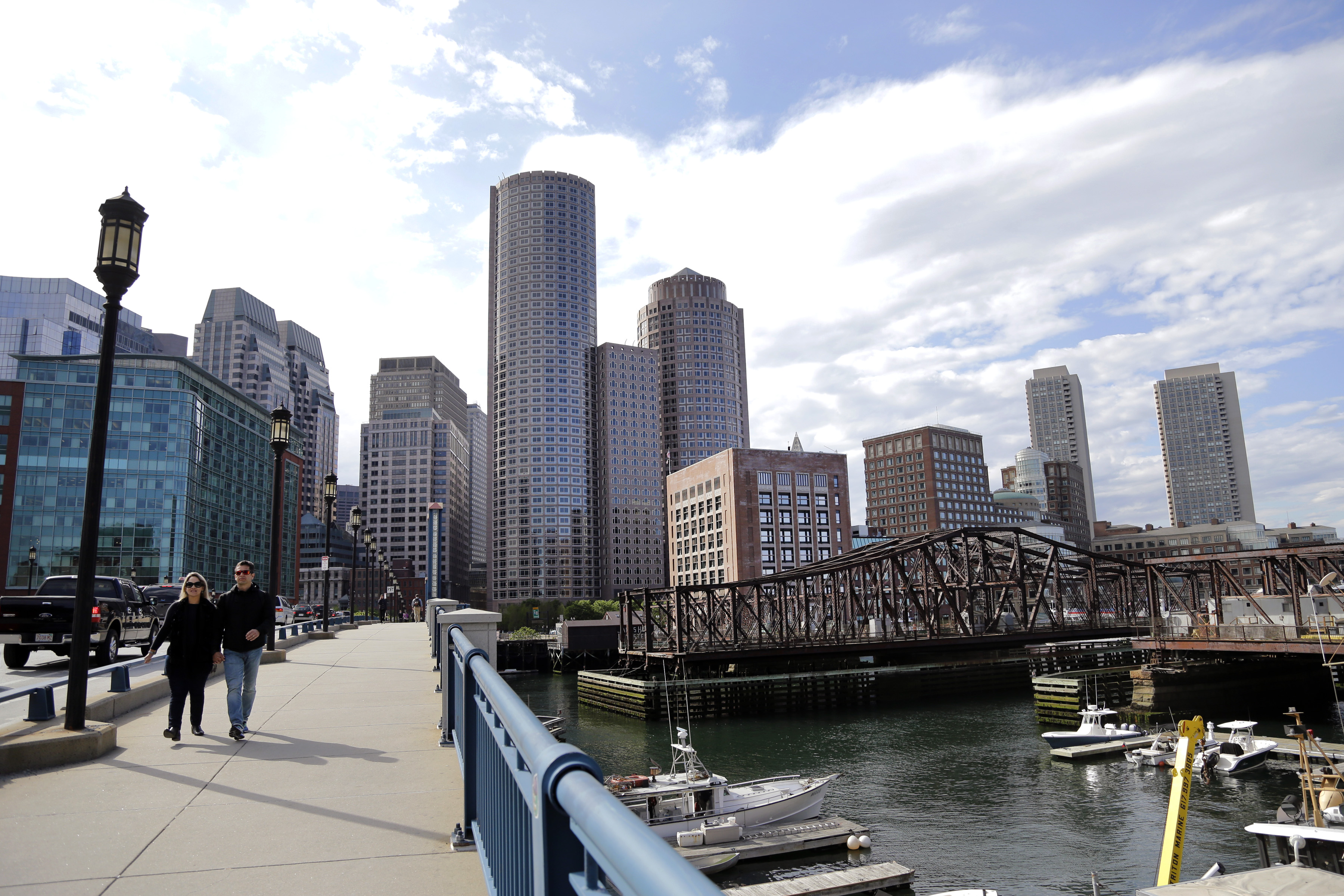 Boston's push to tax high-end property sales gets mixed reception on Beacon Hill - Vimarsana News