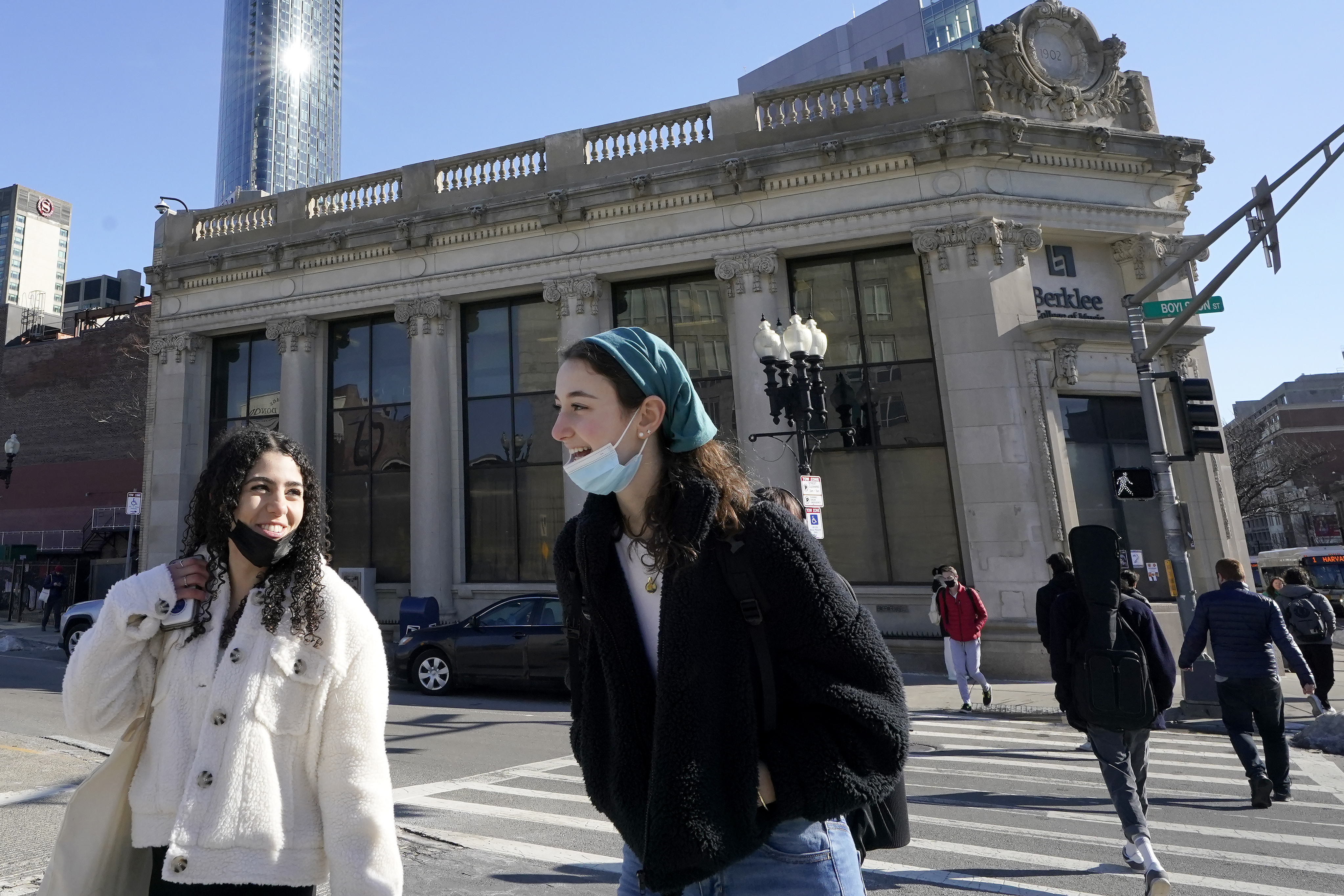 Massachusetts schools and cities are dropping mask mandates. Why are we rushing? - Vimarsana News