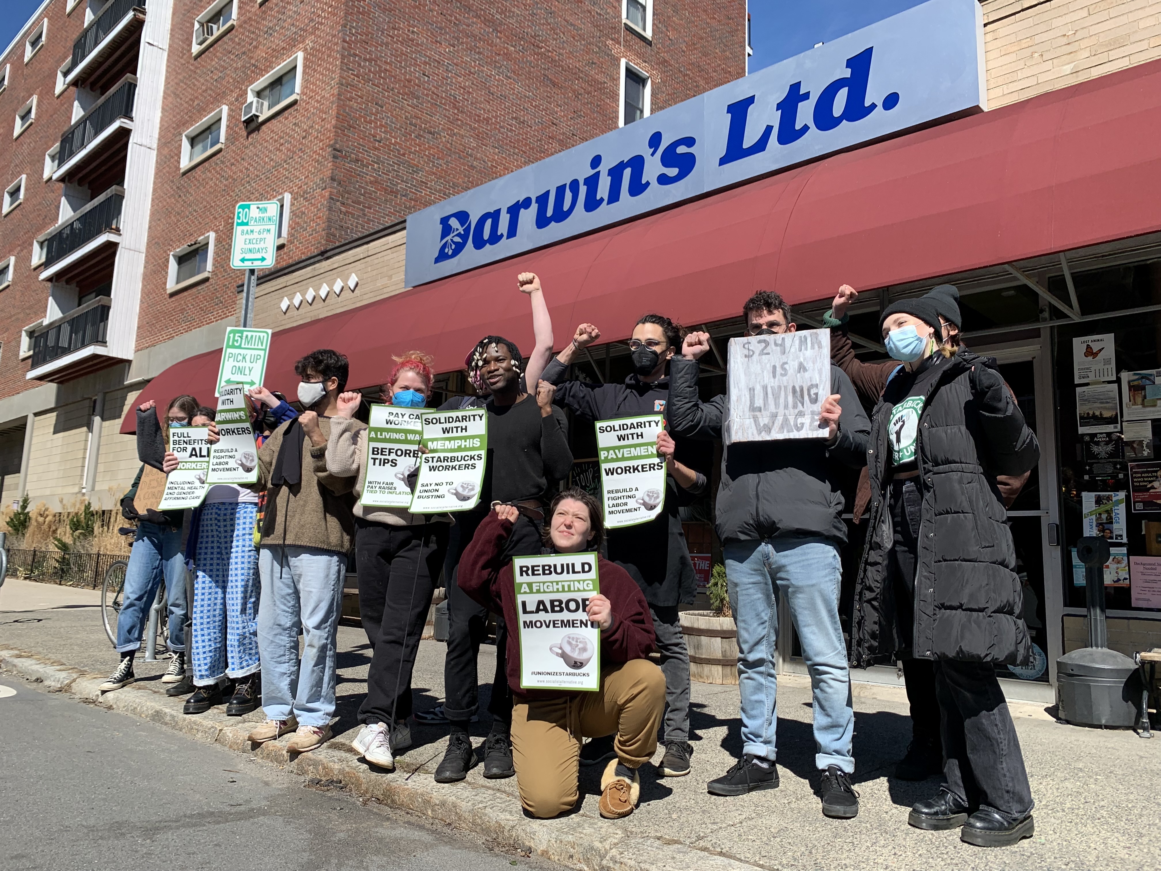 Darwin's baristas stage brief walkout in Cambridge amid 'stalled' contract negotiations - Vimarsana News