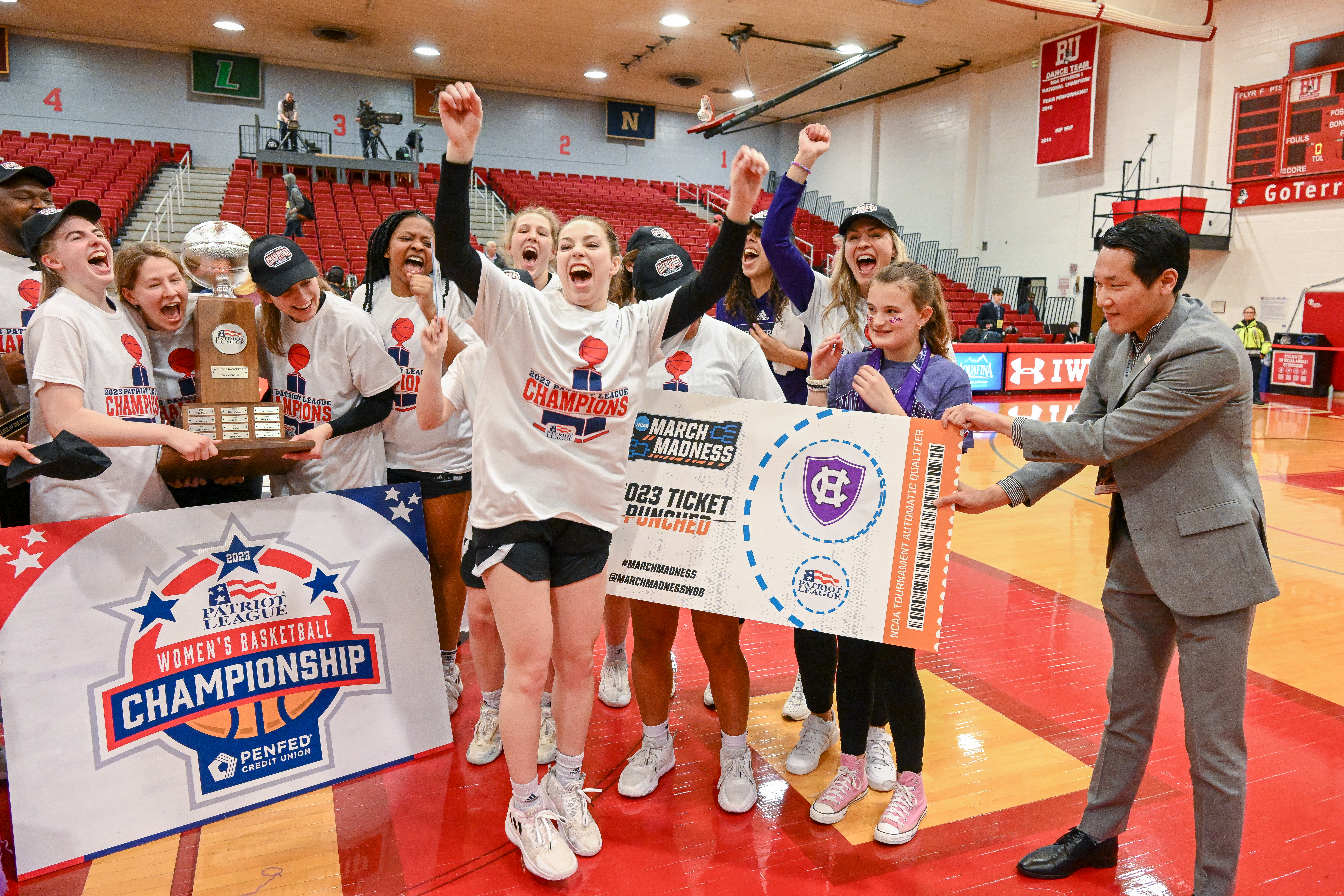 Holy Cross is hoping for a Cinderella story in this year's March Madness - Vimarsana News