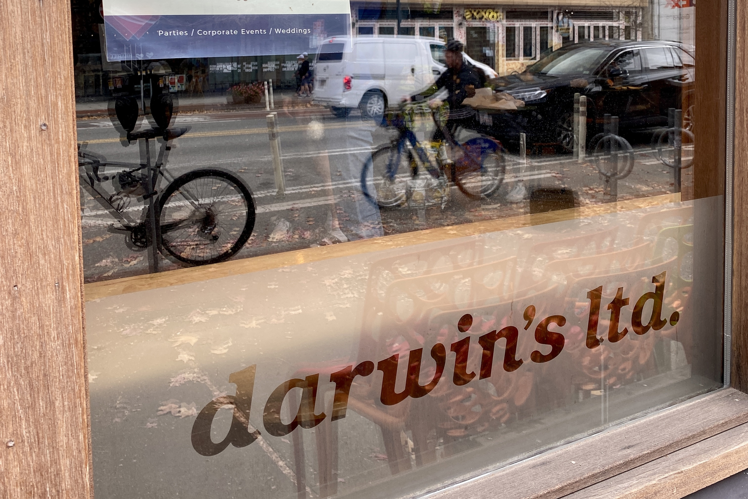 Darwin's to close after 30 years of business - Vimarsana News