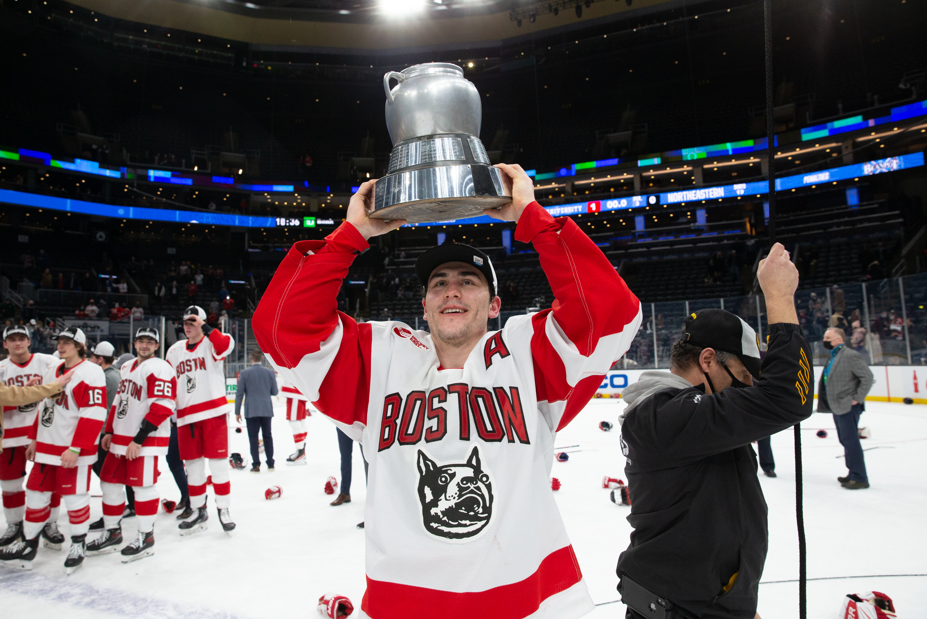 BU takes down Northeastern 1-0 to claim men's Beanpot crown - Vimarsana News