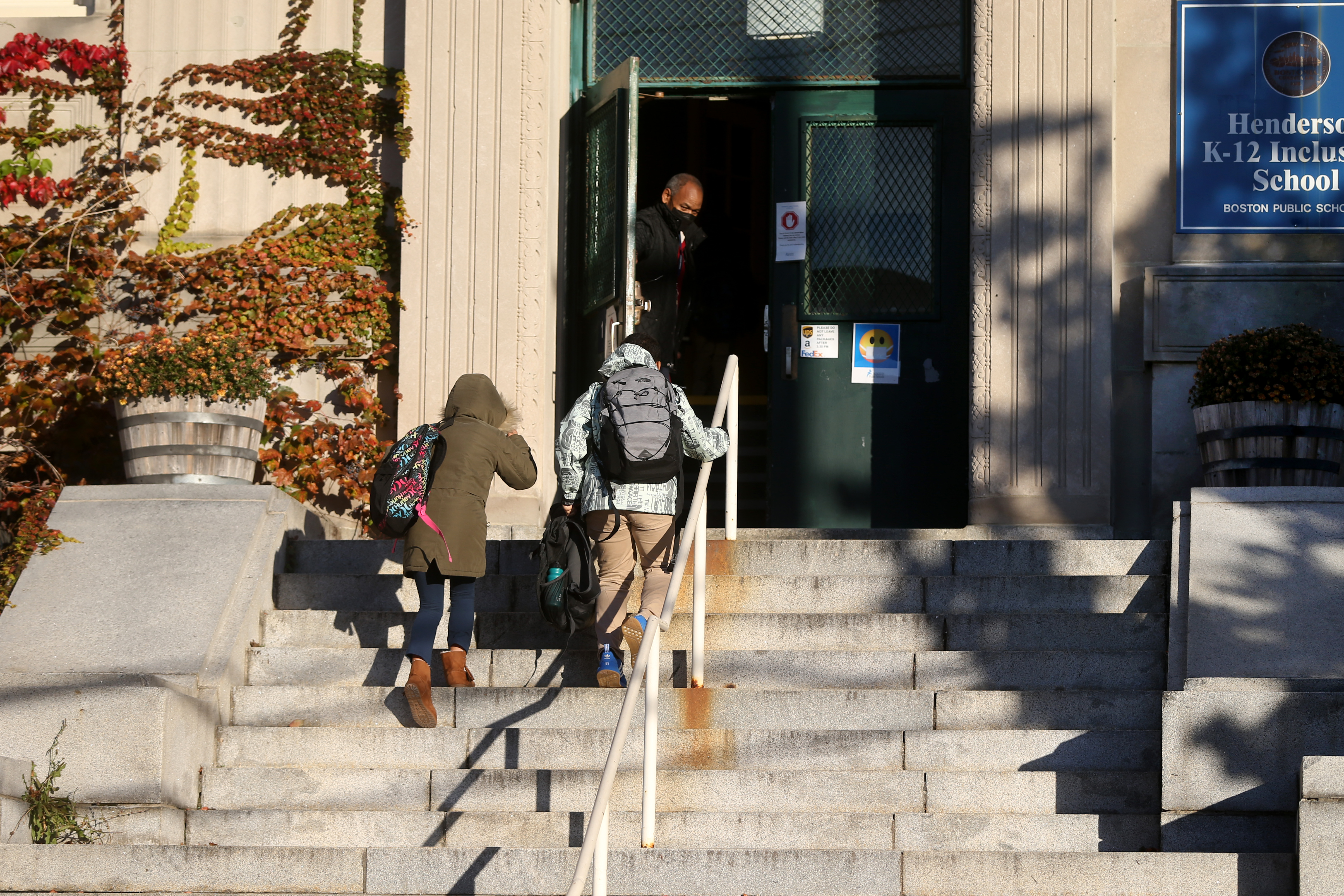 Parent satisfaction with Boston Public Schools is falling, new poll finds - Vimarsana News