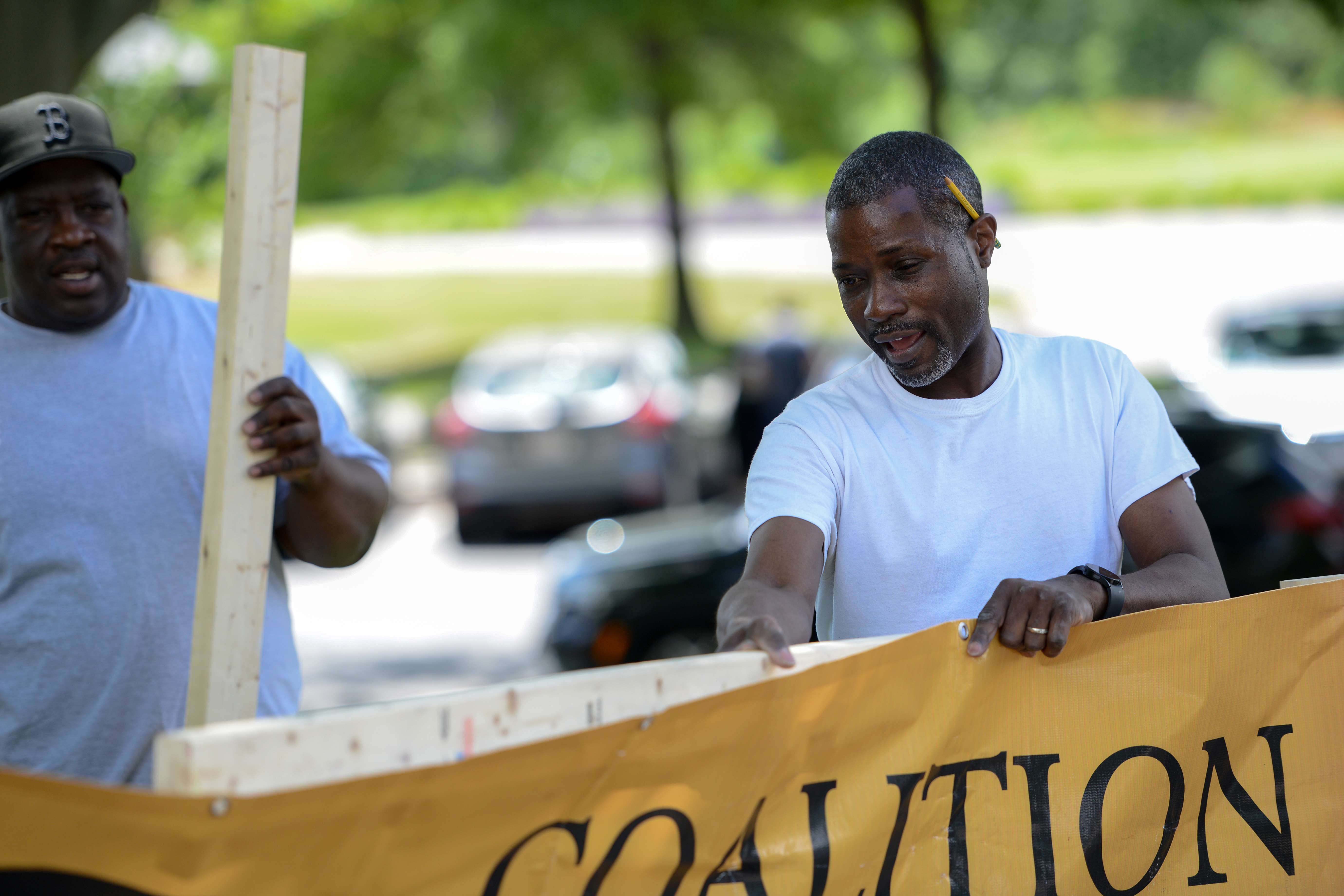 Boston construction sites still have very few Black workers. Who's to blame for that? - Vimarsana News